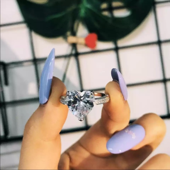 New Women’s 925 Silver Romantic Heart Diamond Promised Ring - Picture 3 of 5